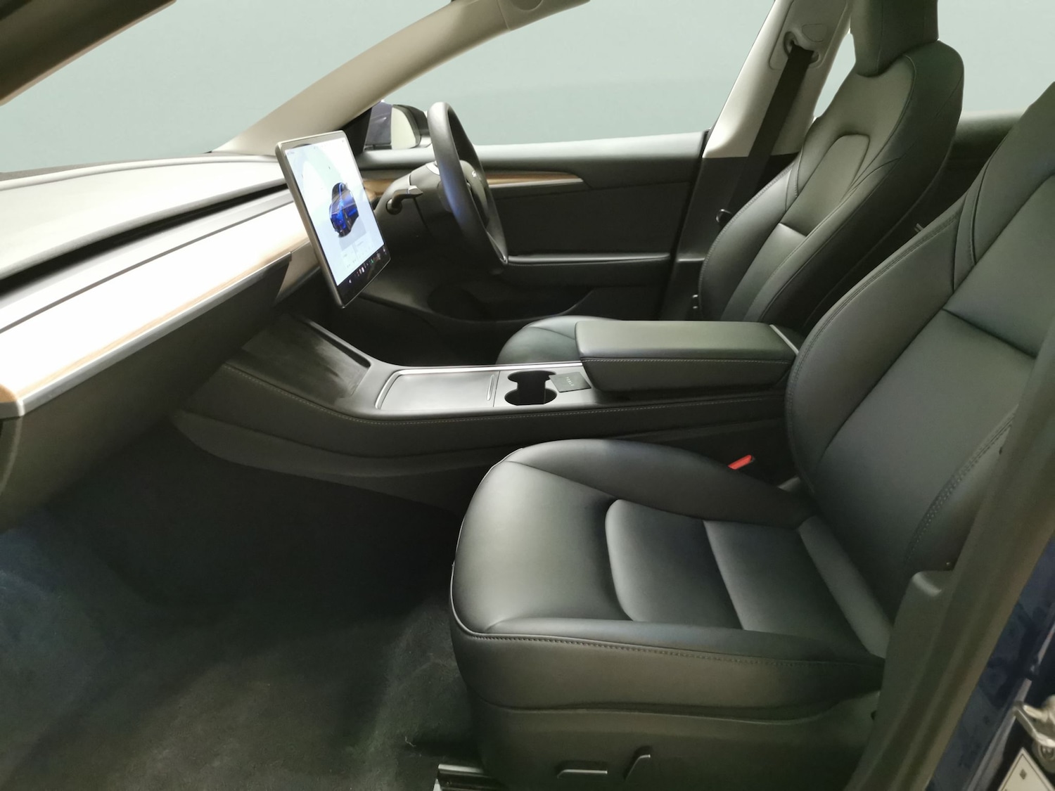 Used Tesla Model 3 2022 for sale - 76155900: Photo 6