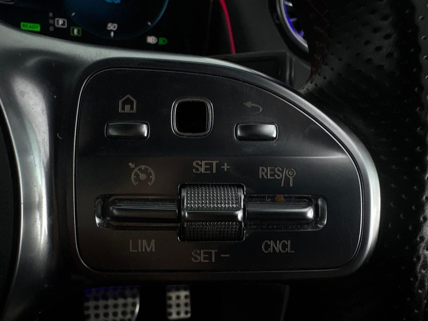 Used Mercedes-Benz EQB 2023 for sale - 76141142: Photo 29