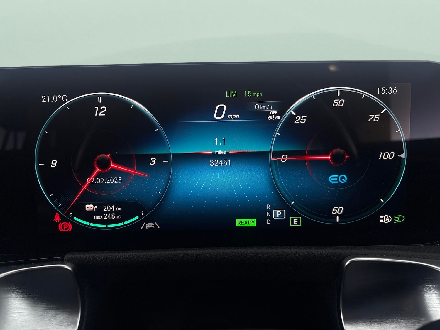 Used Mercedes-Benz EQB 2023 for sale - 76141142: Photo 32