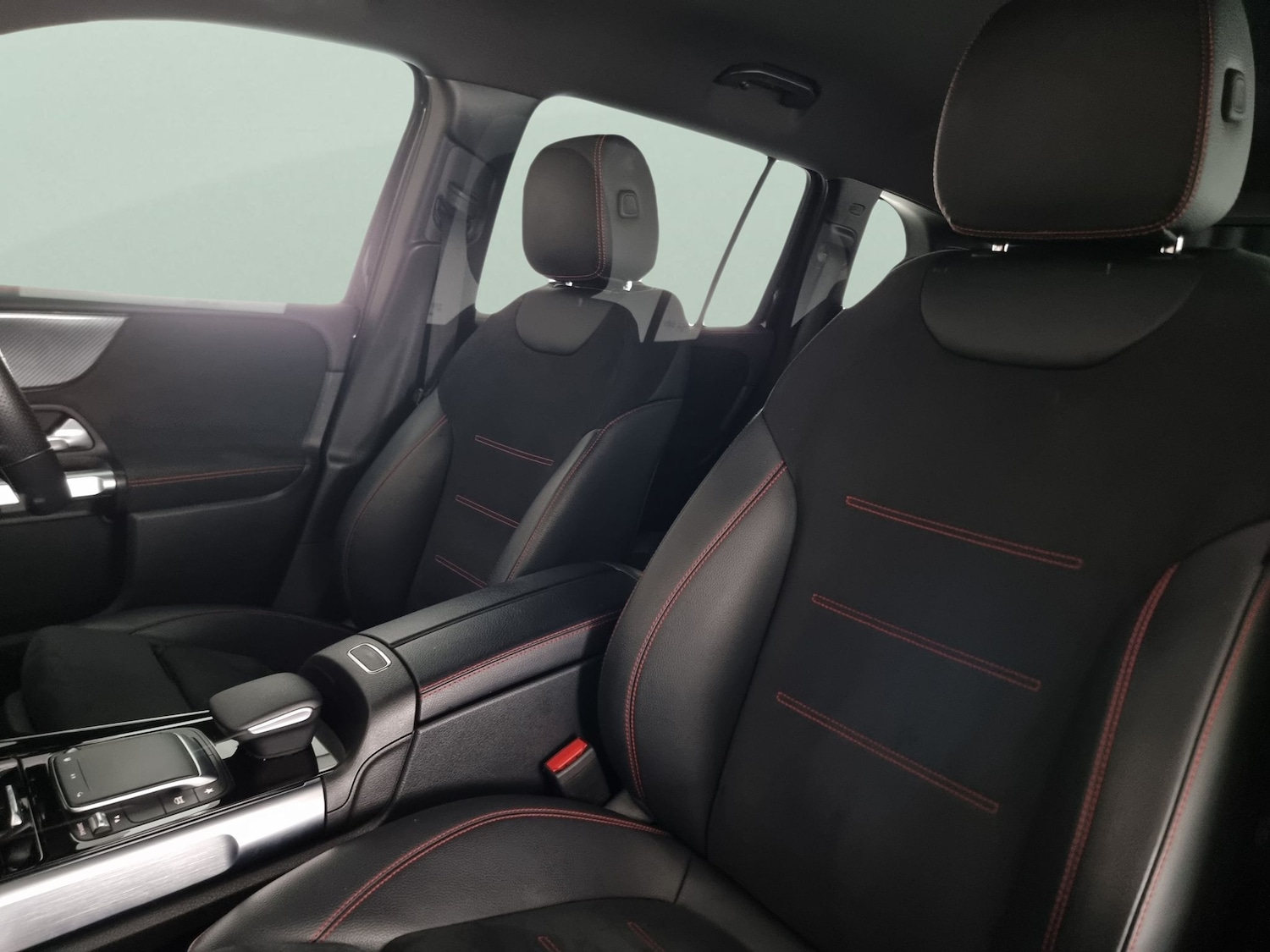 Used Mercedes-Benz GLB 2021 for sale - 76155879: Photo 27
