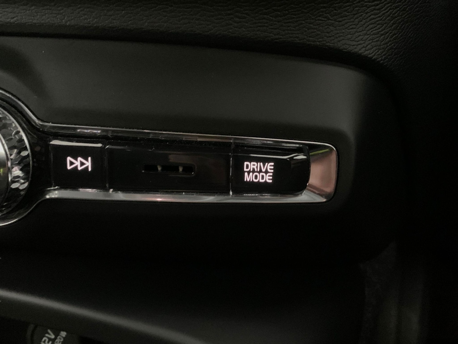 Used Volvo XC40 2022 for sale - 76009153: Photo 21