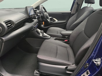 Used Toyota Yaris 2022 for sale - 75680230: Photo