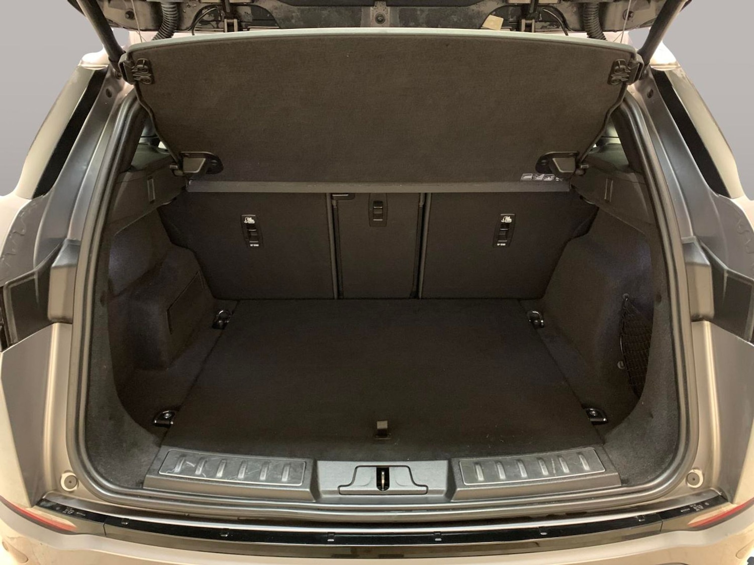 Used Land Rover Range Rover Evoque 2023 for sale - 76940333: Photo 38