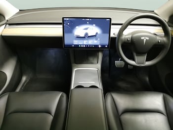 Used Tesla Model Y 2023 for sale - 76173402: Photo 4