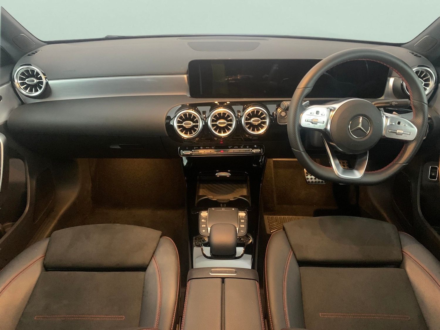 Used Mercedes-Benz A-Class 2020 for sale - 76661541: Photo 4