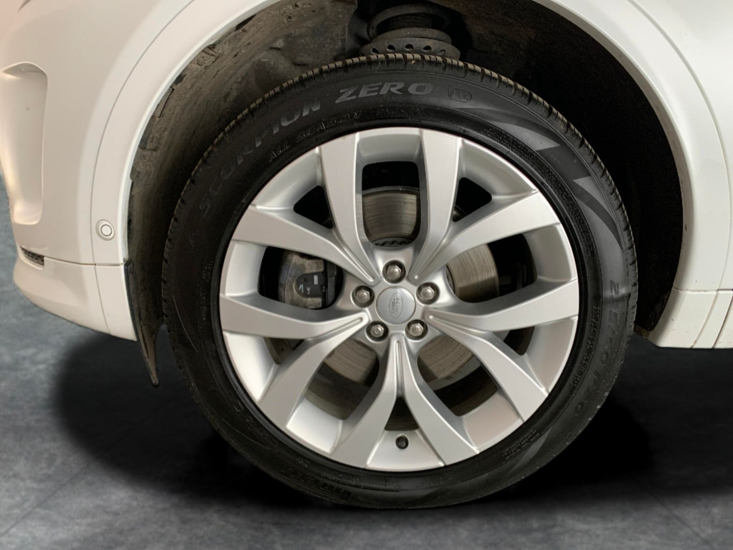 Used Land Rover Discovery Sport 2021 for sale - 76915441: Photo 26