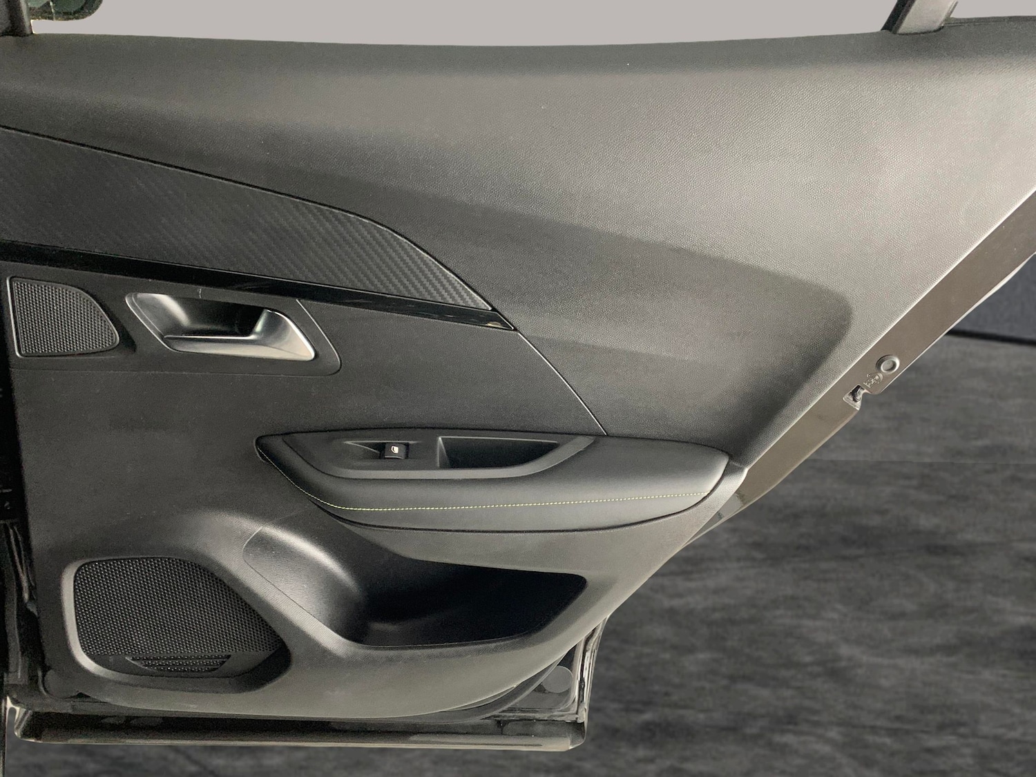 Used Peugeot 2008 2022 for sale - 76494309: Photo 27