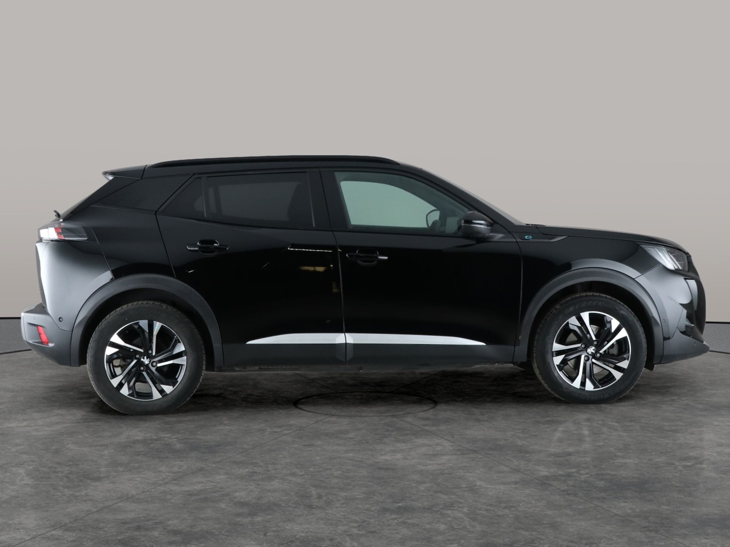 Used Peugeot 2008 2022 for sale - 76494309: Photo 9