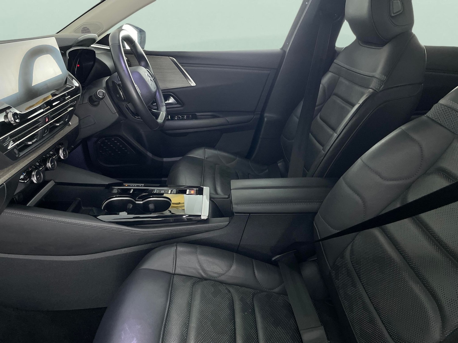 Used Citroen C5 X 2023 for sale - 76464120: Photo 4