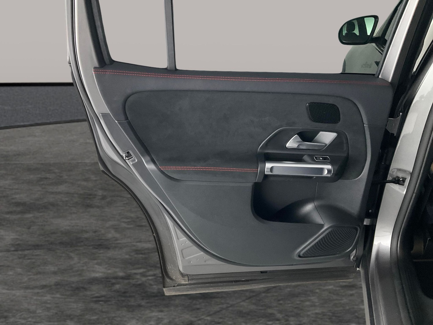 Used Mercedes-Benz GLB 2022 for sale - 76542575: Photo 32