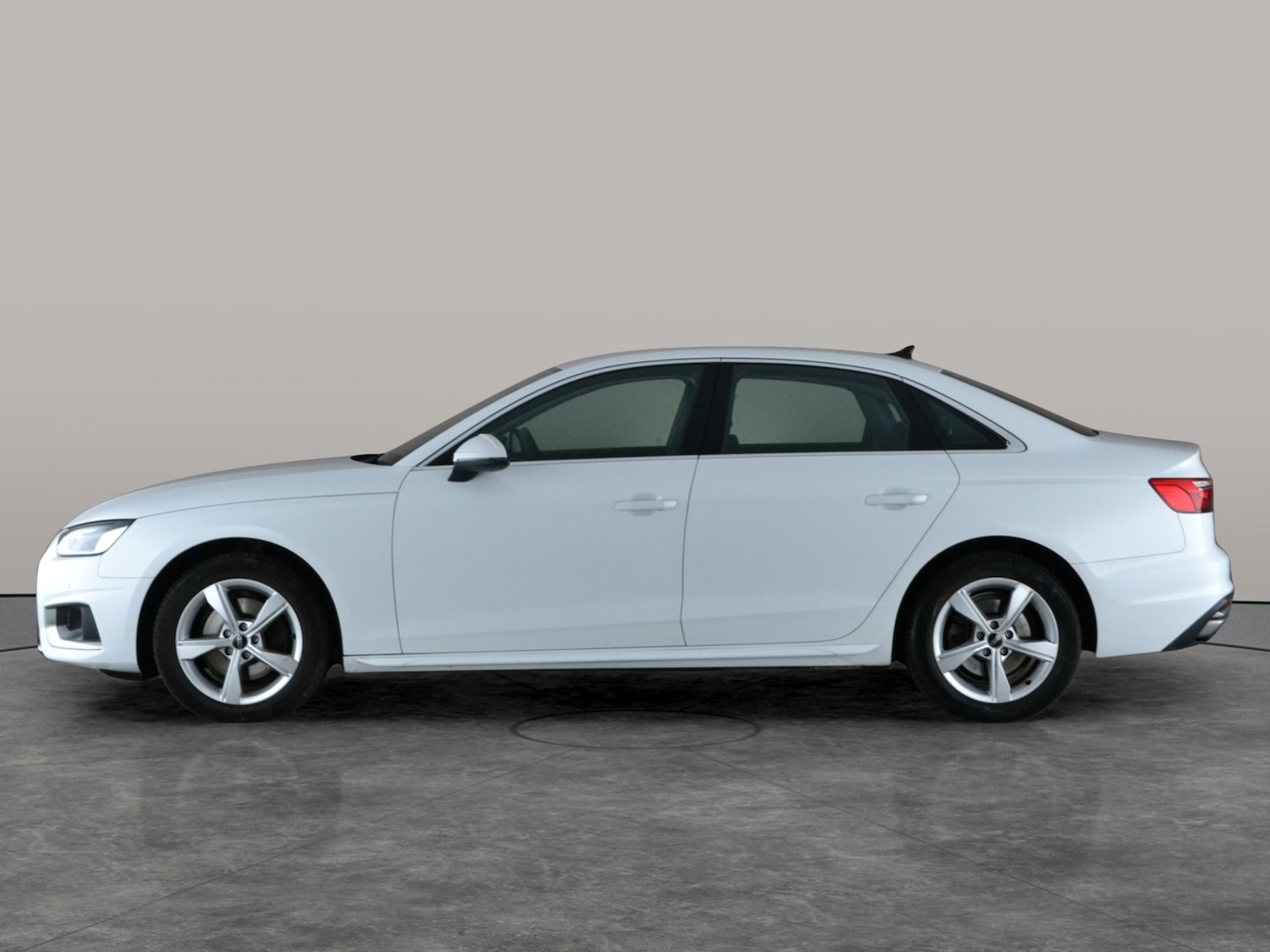 Used Audi A4 2023 for sale - 77240639: Photo 13