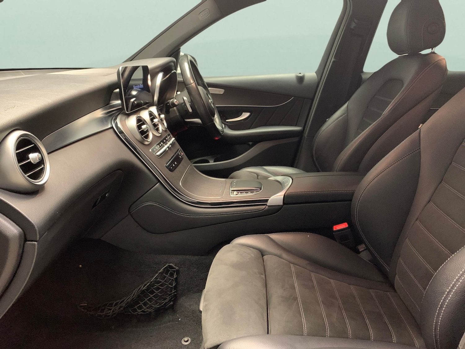 Used Mercedes-Benz GLC 2020 for sale - 76526622: Photo 4