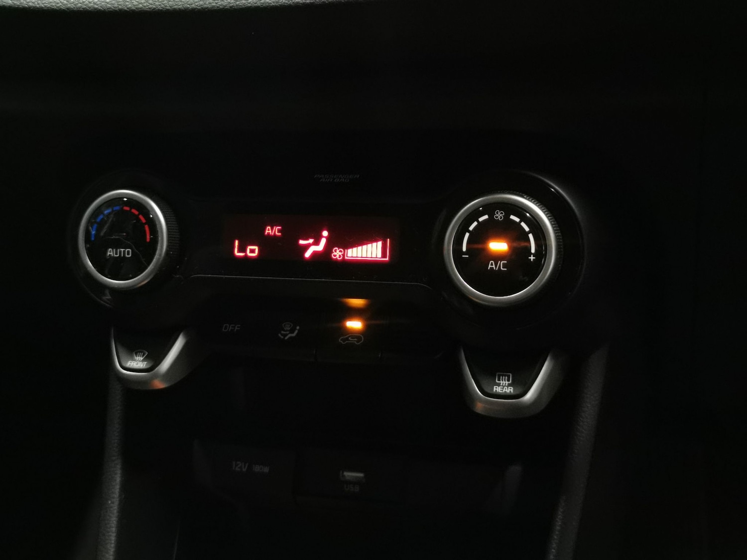 Used Kia Picanto 2022 for sale - 76426180: Photo 22