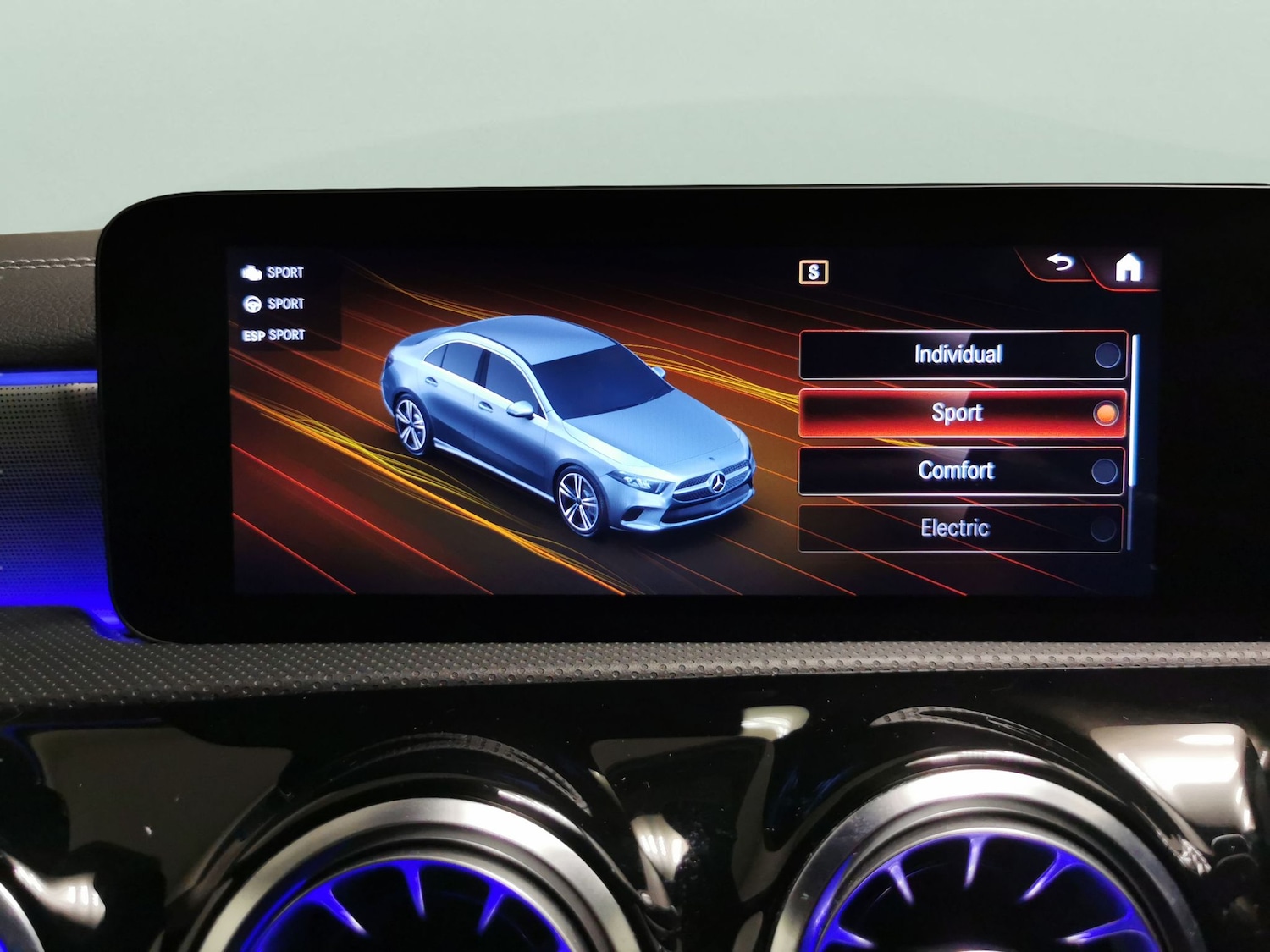 Used Mercedes-Benz A-Class 2021 for sale - 76980438: Photo 18