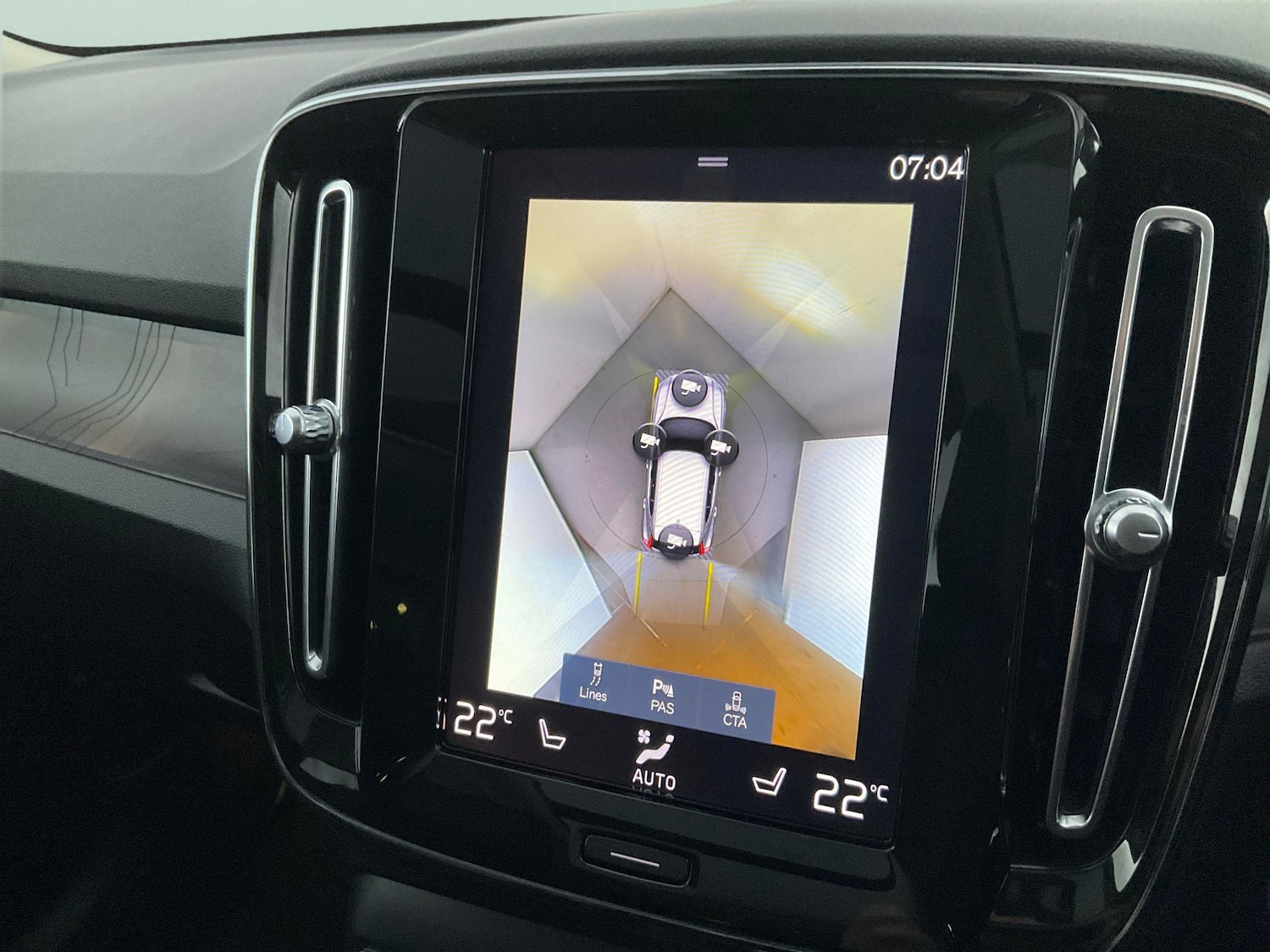 Used Volvo XC40 2022 for sale - 76577892: Photo 23