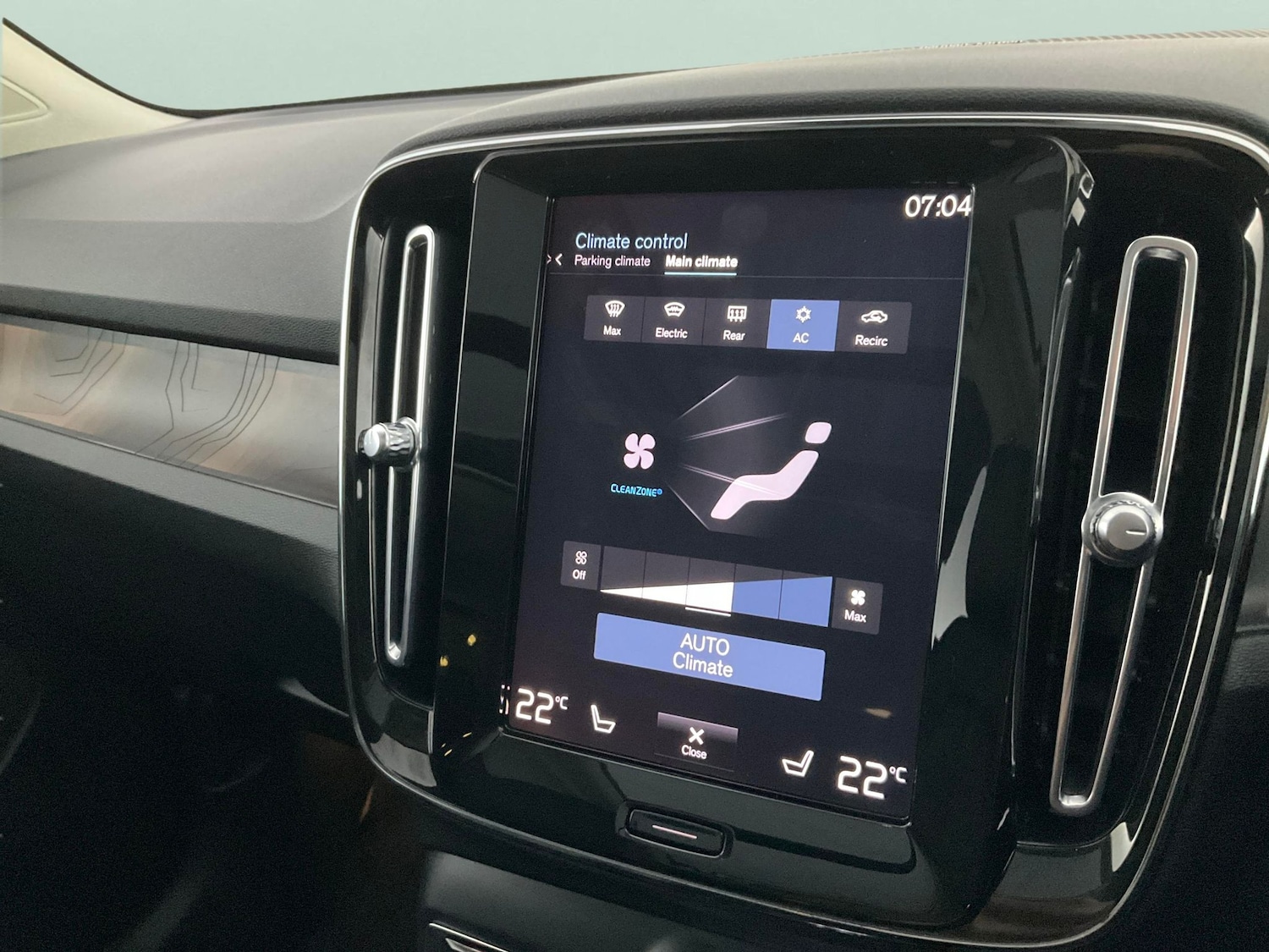 Used Volvo XC40 2022 for sale - 76577892: Photo 24