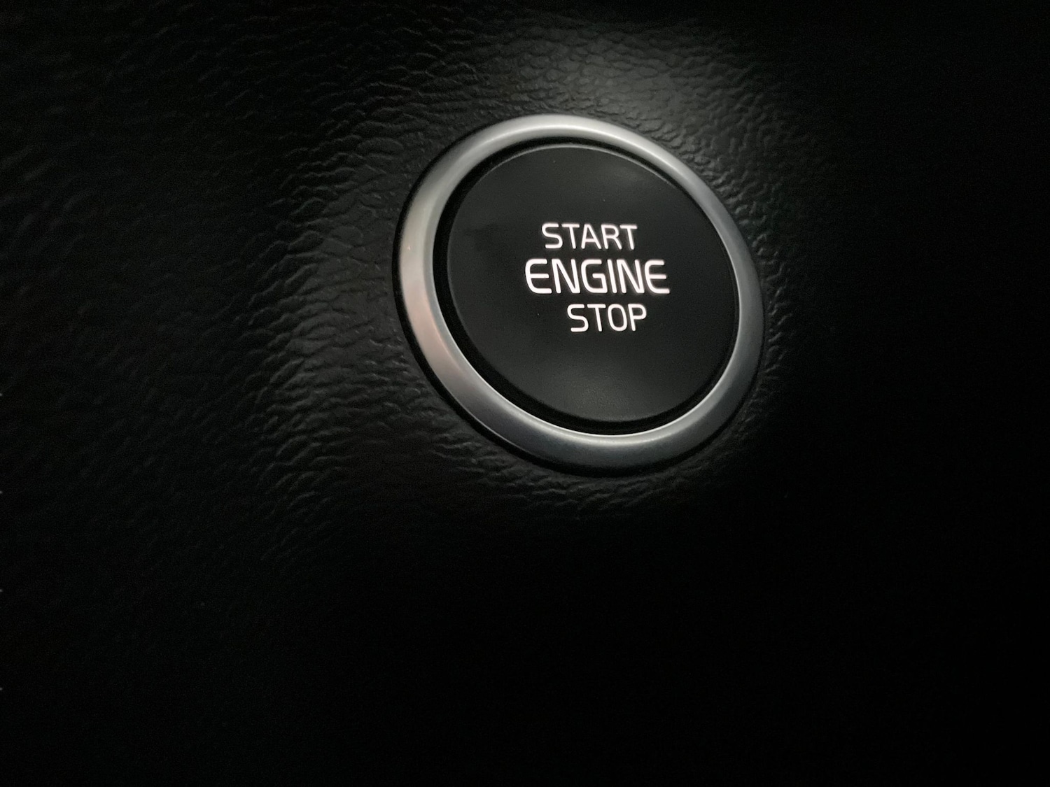 Used Volvo XC40 2022 for sale - 76577892: Photo 26