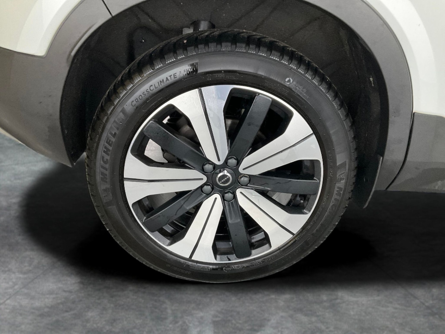 Used Volvo XC40 2022 for sale - 76577892: Photo 33