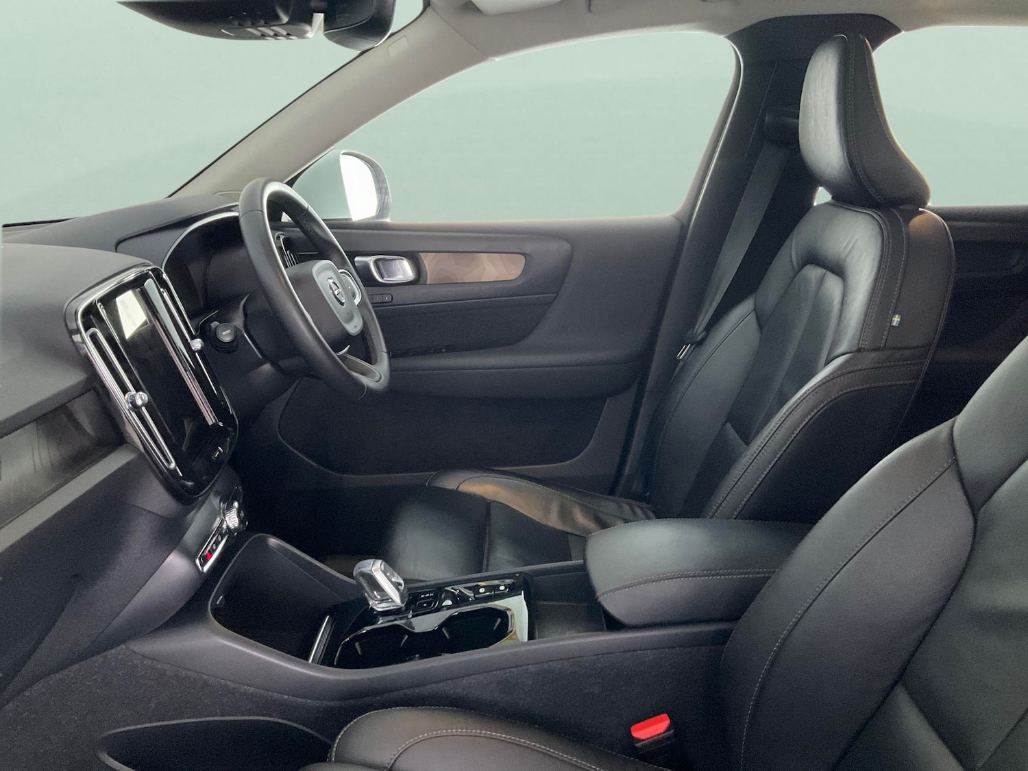 Used Volvo XC40 2022 for sale - 76577892: Photo 4