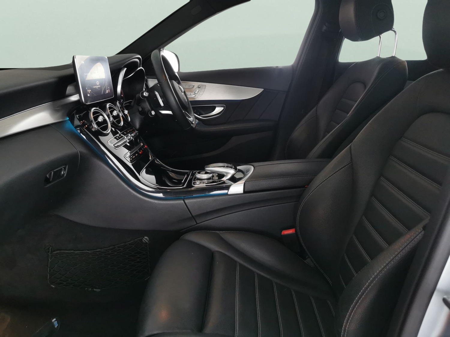 Used Mercedes-Benz C Class 2017 for sale - 76364939: Photo 4