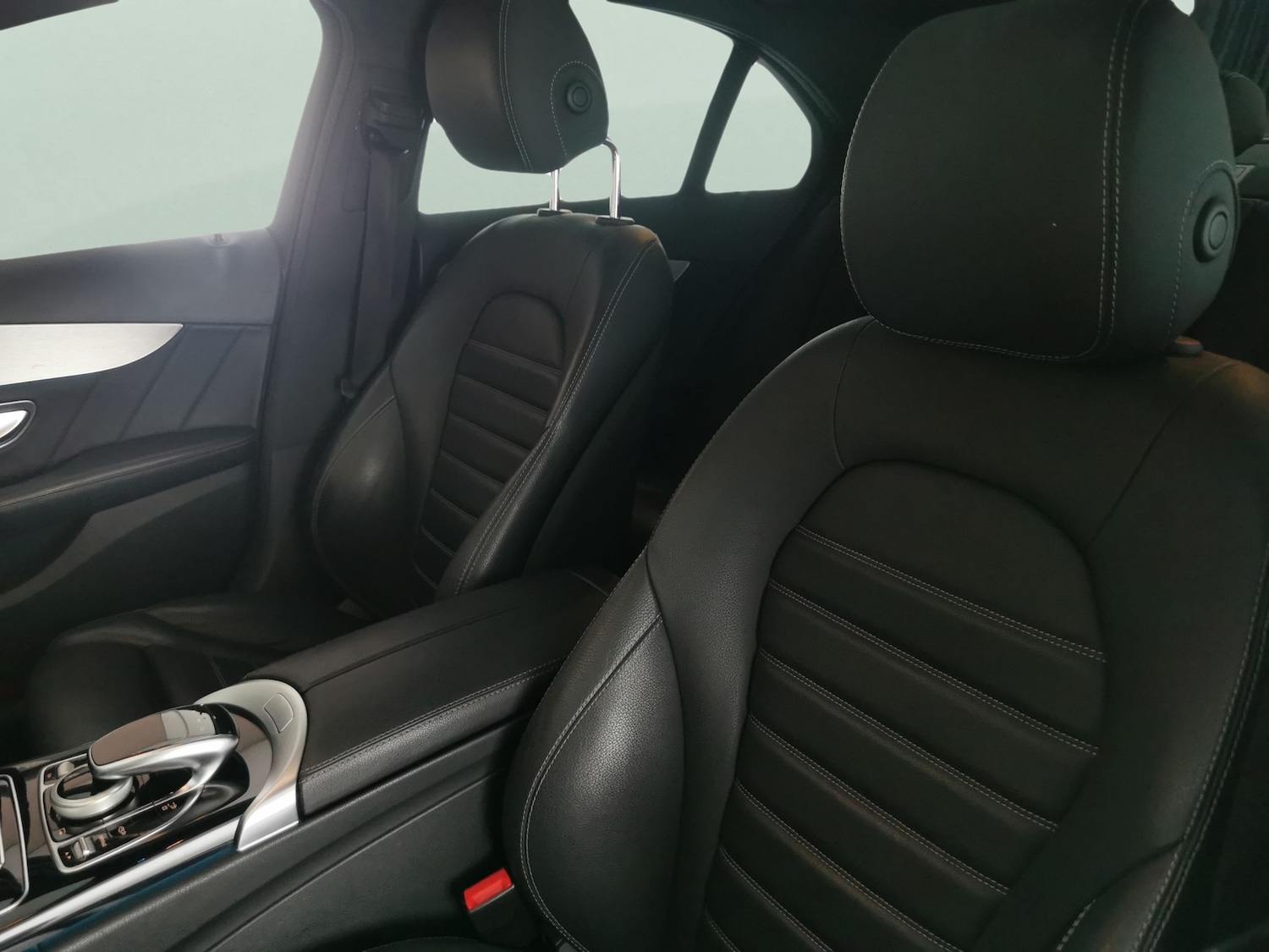 Used Mercedes-Benz C Class 2017 for sale - 76364939: Photo 9