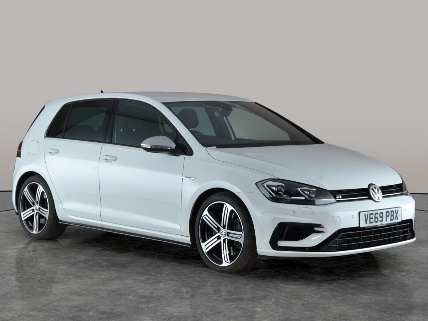 Used Volkswagen Golf 2019 for sale - 77164935: Photo 9