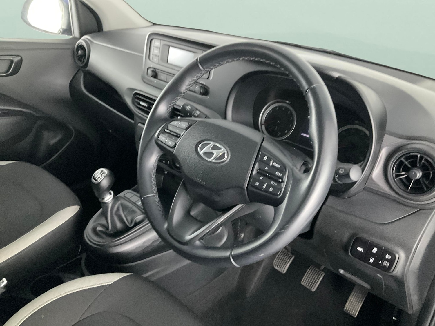 Used Hyundai i10 2022 for sale - 76748821: Photo 13