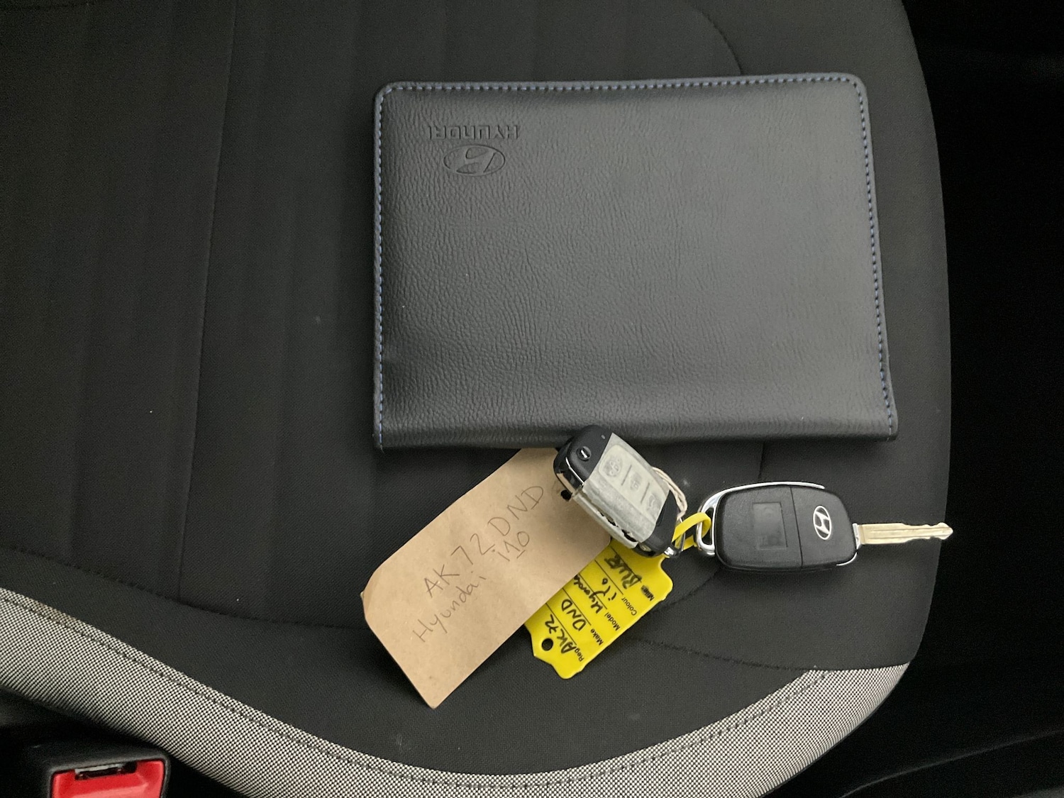 Used Hyundai i10 2022 for sale - 76748821: Photo 26