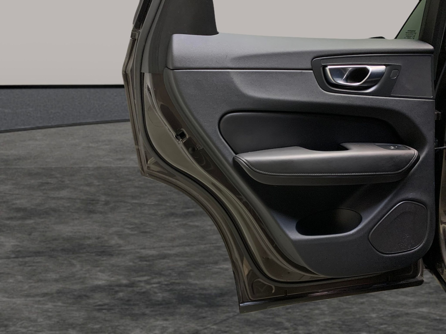 Used Volvo XC60 2023 for sale - 77076064: Photo 26