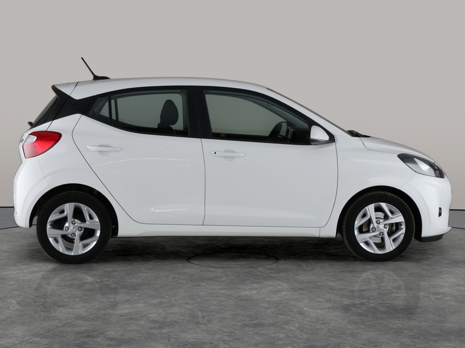 Used Hyundai i10 2022 for sale - 76077626: Photo 9