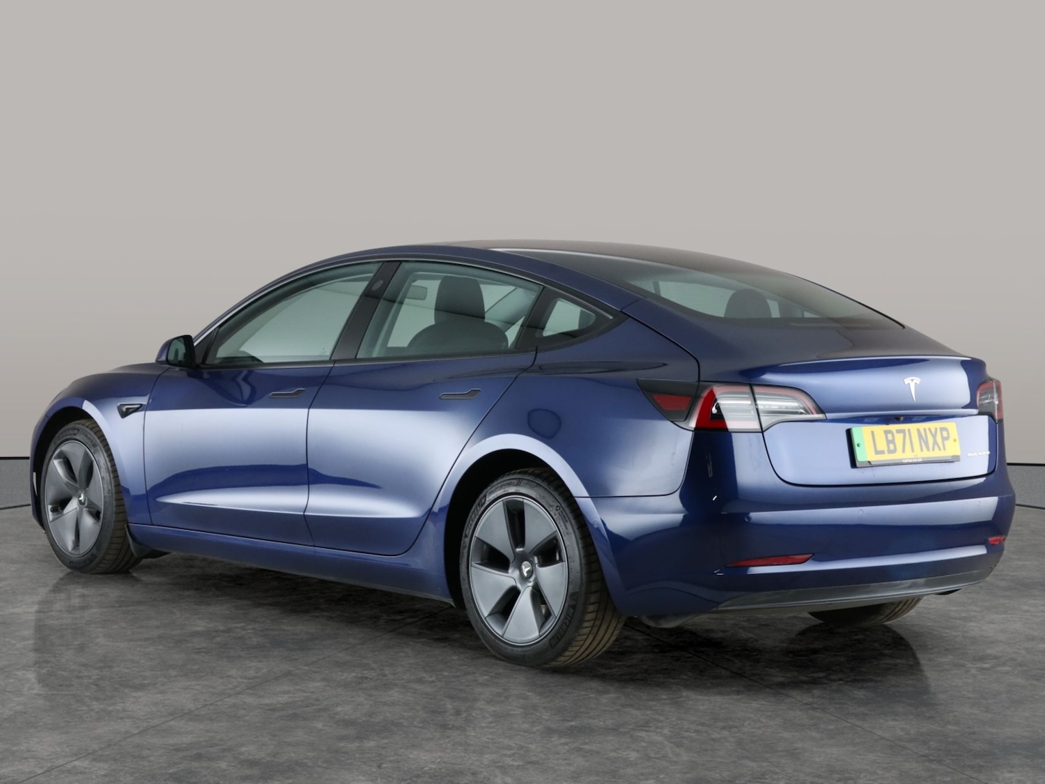 Used Tesla Model 3 2021 for sale - 76322786: Photo 18