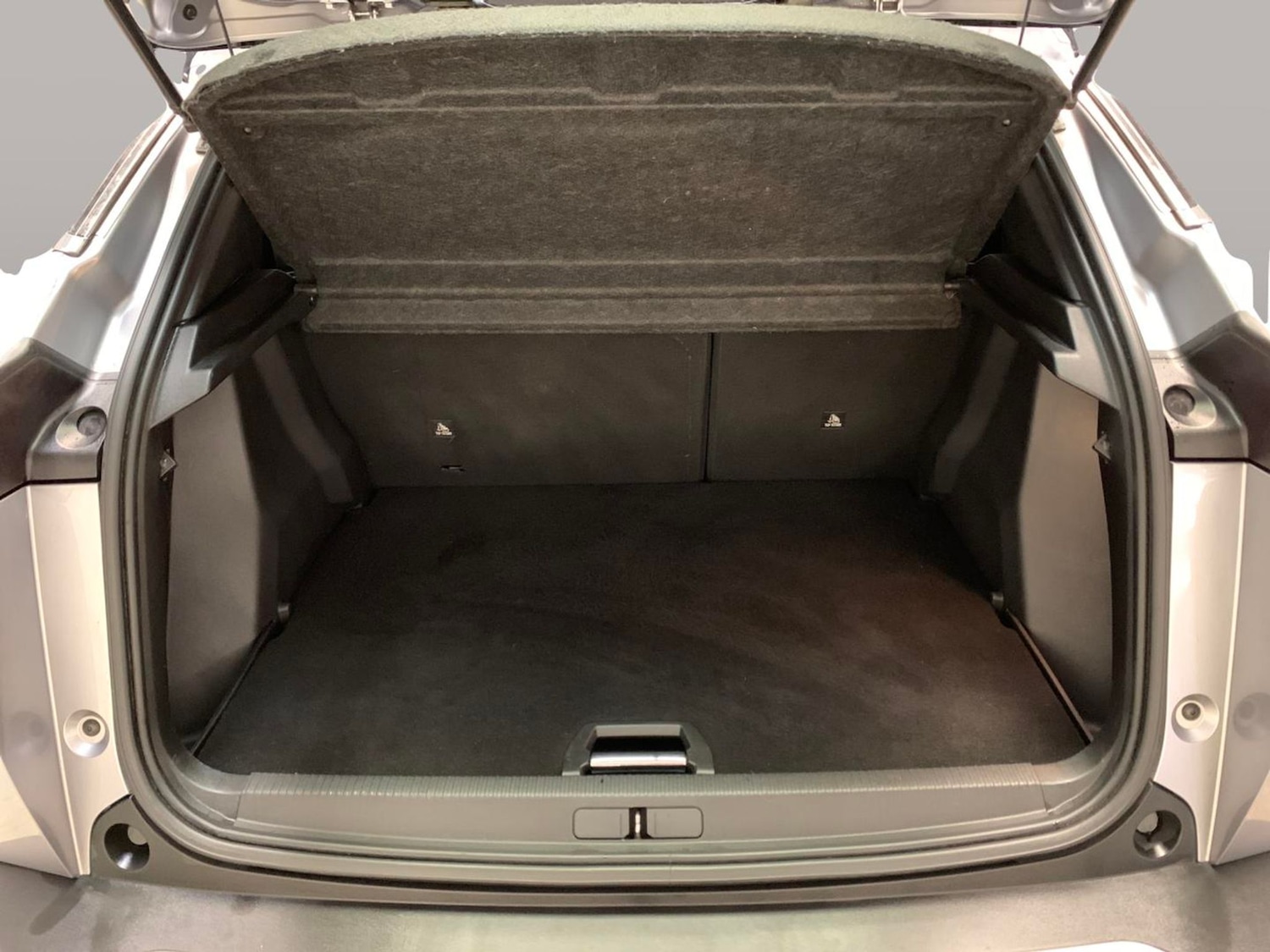 Used Peugeot 2008 2021 for sale - 76534203: Photo 36