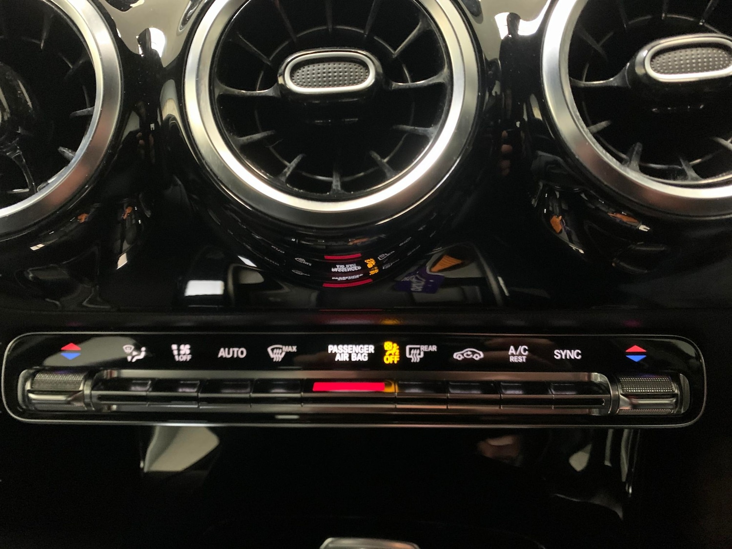 Used Mercedes-Benz A-Class 2018 for sale - 77194028: Photo 16