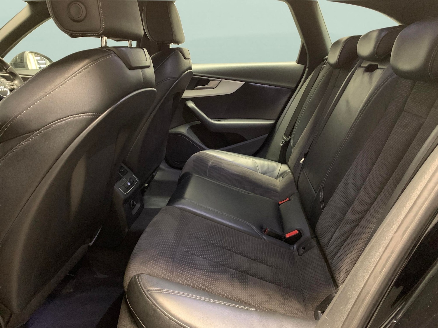 Used Audi A4 Avant 2018 for sale - 76984444: Photo 24