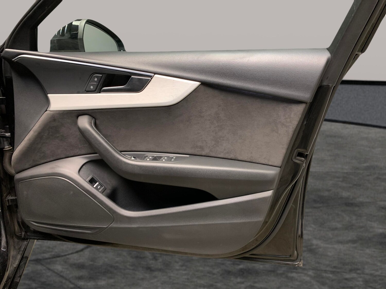 Used Audi A4 Avant 2018 for sale - 76984444: Photo 28