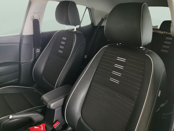 Used Kia Stonic 2021 for sale - 76222296: Photo 31
