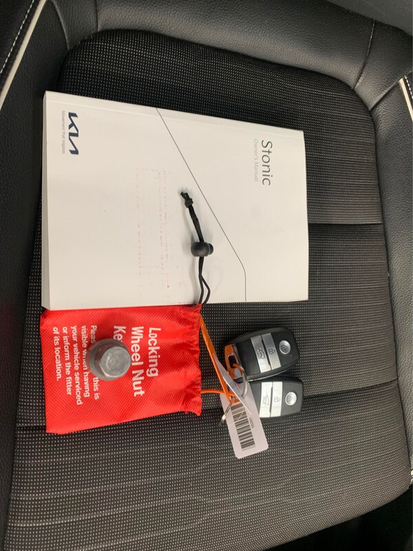 Used Kia Stonic 2021 for sale - 76222296: Photo 42
