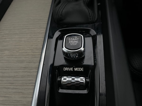 Used Volvo XC60 2019 for sale - 76303095: Photo 31