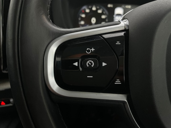 Used Volvo XC60 2019 for sale - 76303095: Photo 32