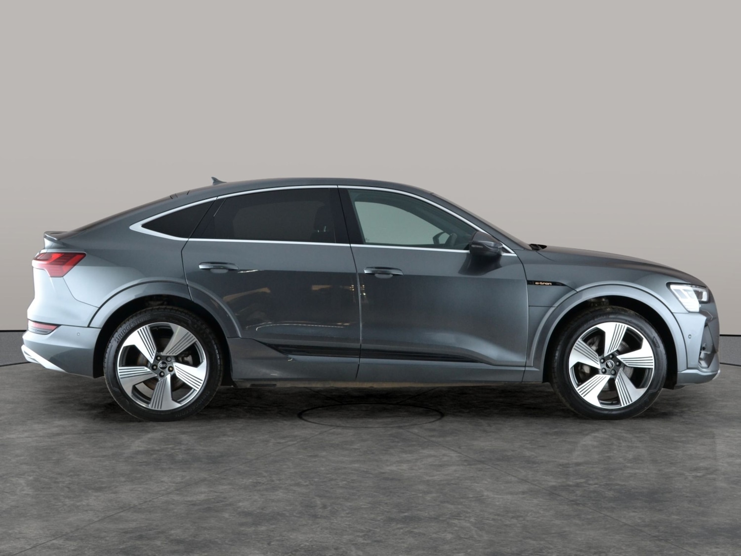 Used Audi e-tron 2021 for sale - 77019330: Photo 10