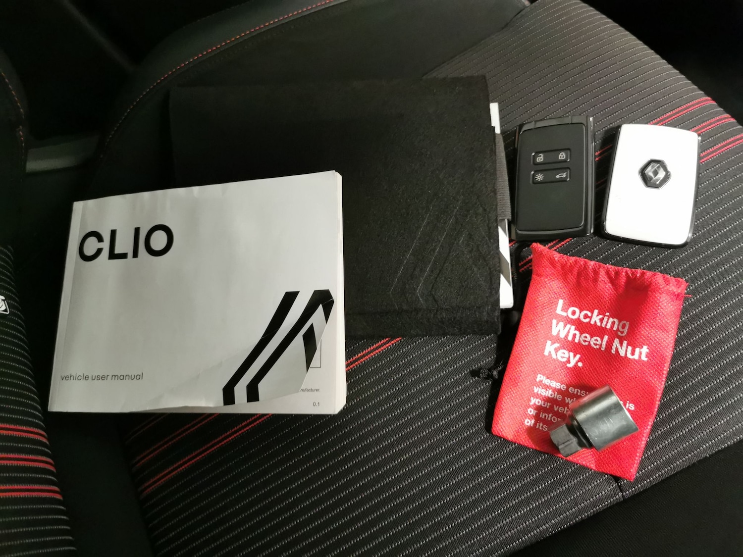 Used Renault Clio 2023 for sale - 77219121: Photo 28