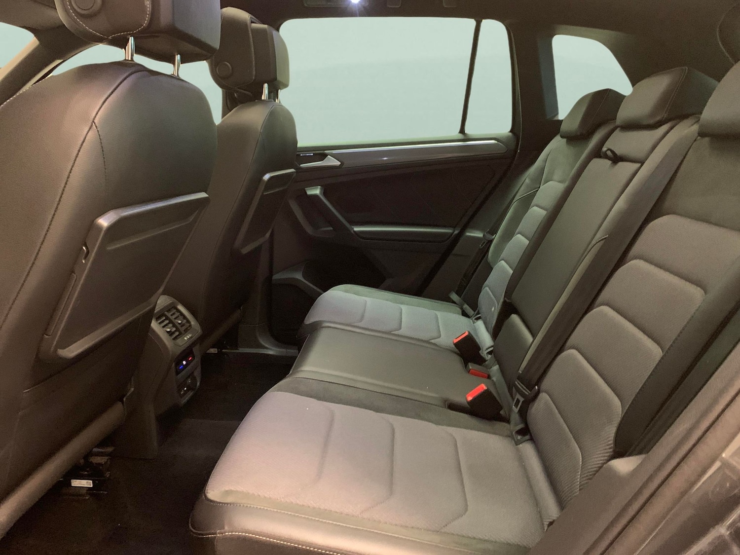 Used Volkswagen Tiguan 2020 for sale - 76587334: Photo 25