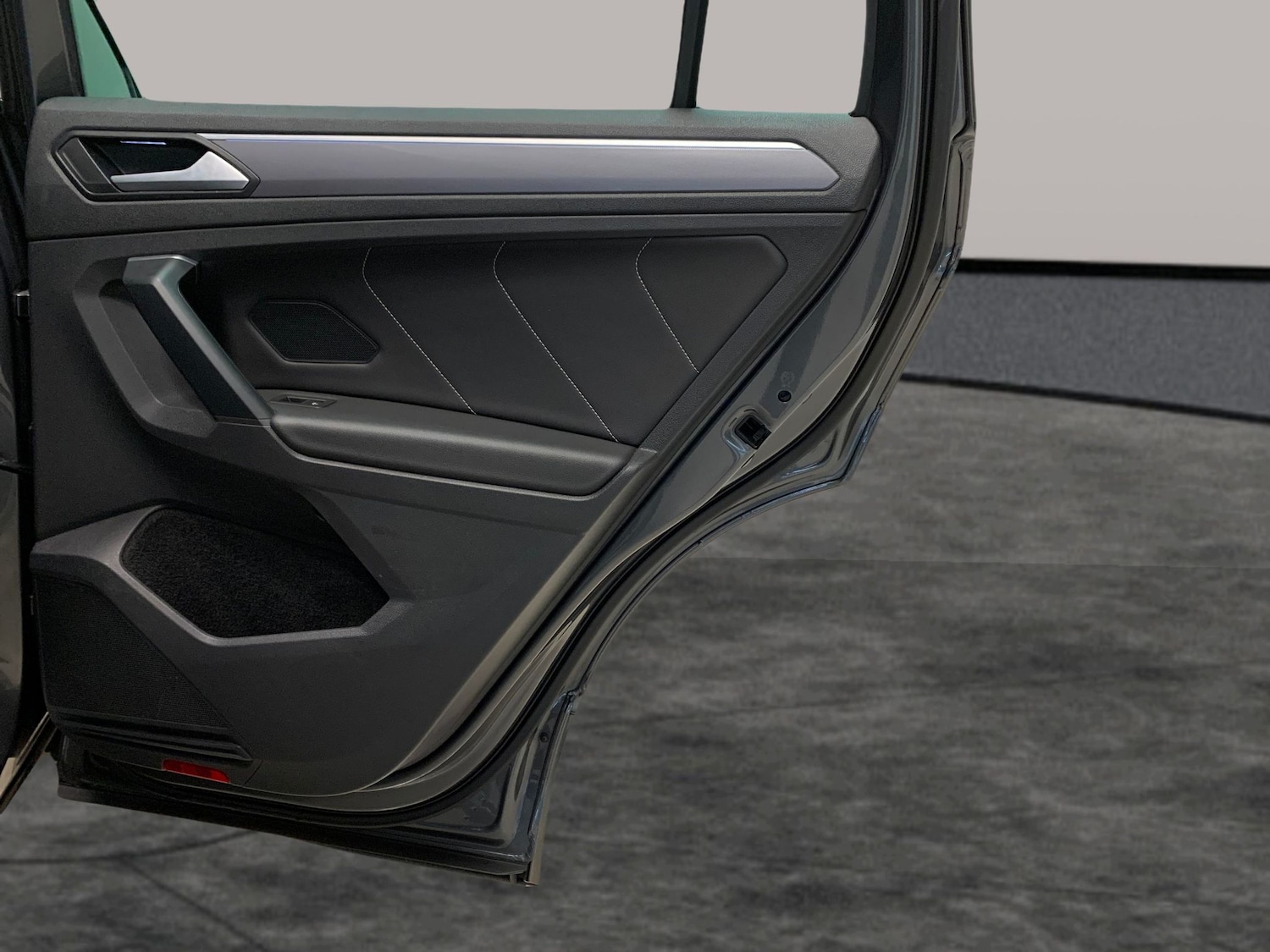 Used Volkswagen Tiguan 2020 for sale - 76587334: Photo 28