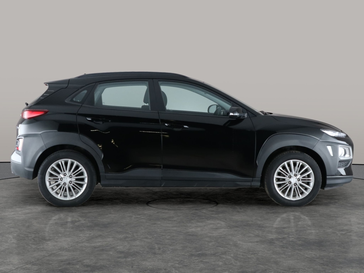 Used Hyundai KONA 2018 for sale - 76636256: Photo 9