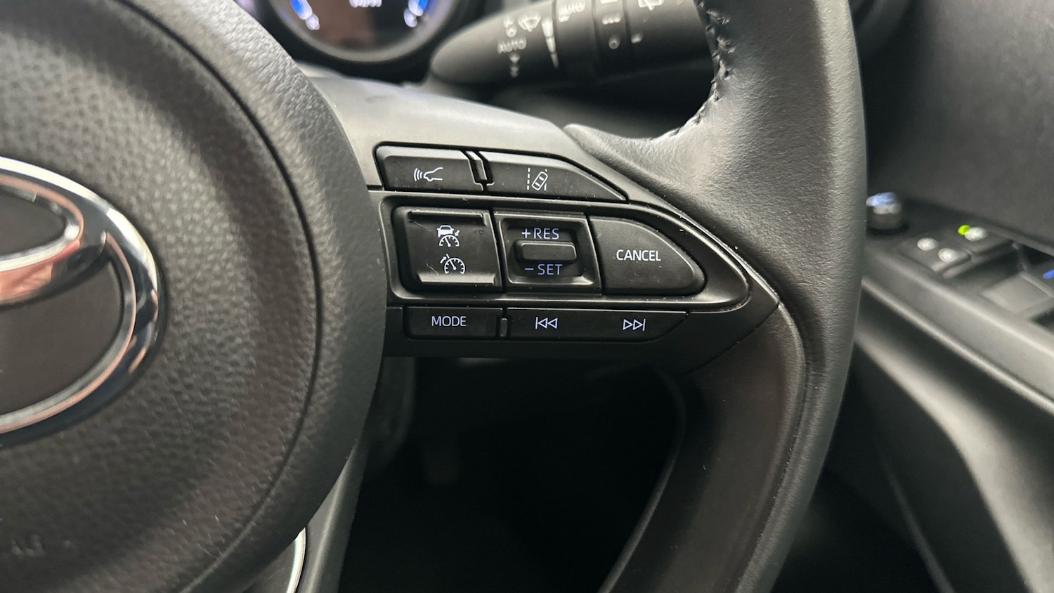 Used Toyota Yaris Cross 2023 for sale - 77060933: Photo 22