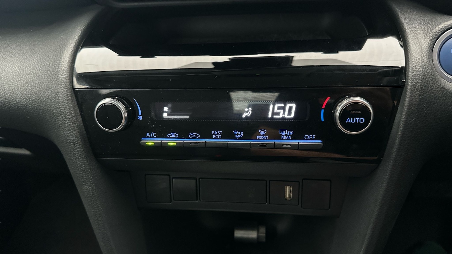 Used Toyota Yaris Cross 2023 for sale - 77060933: Photo 24