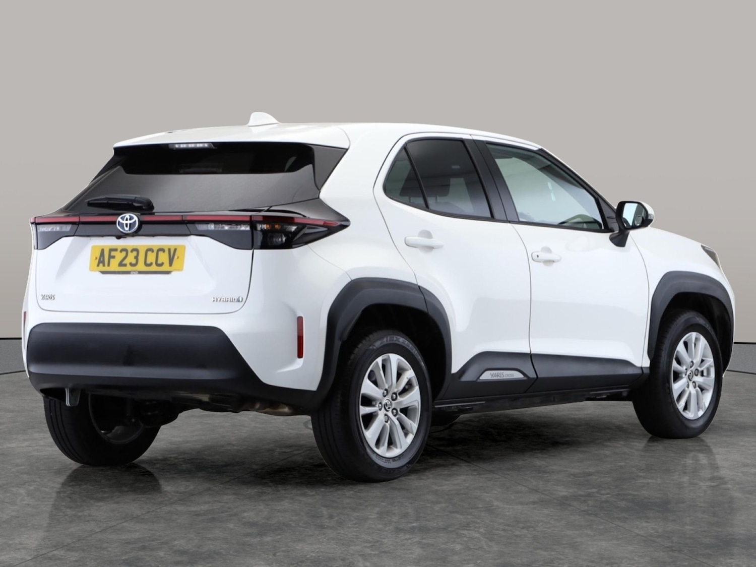 Used Toyota Yaris Cross 2023 for sale - 77060933: Photo 6