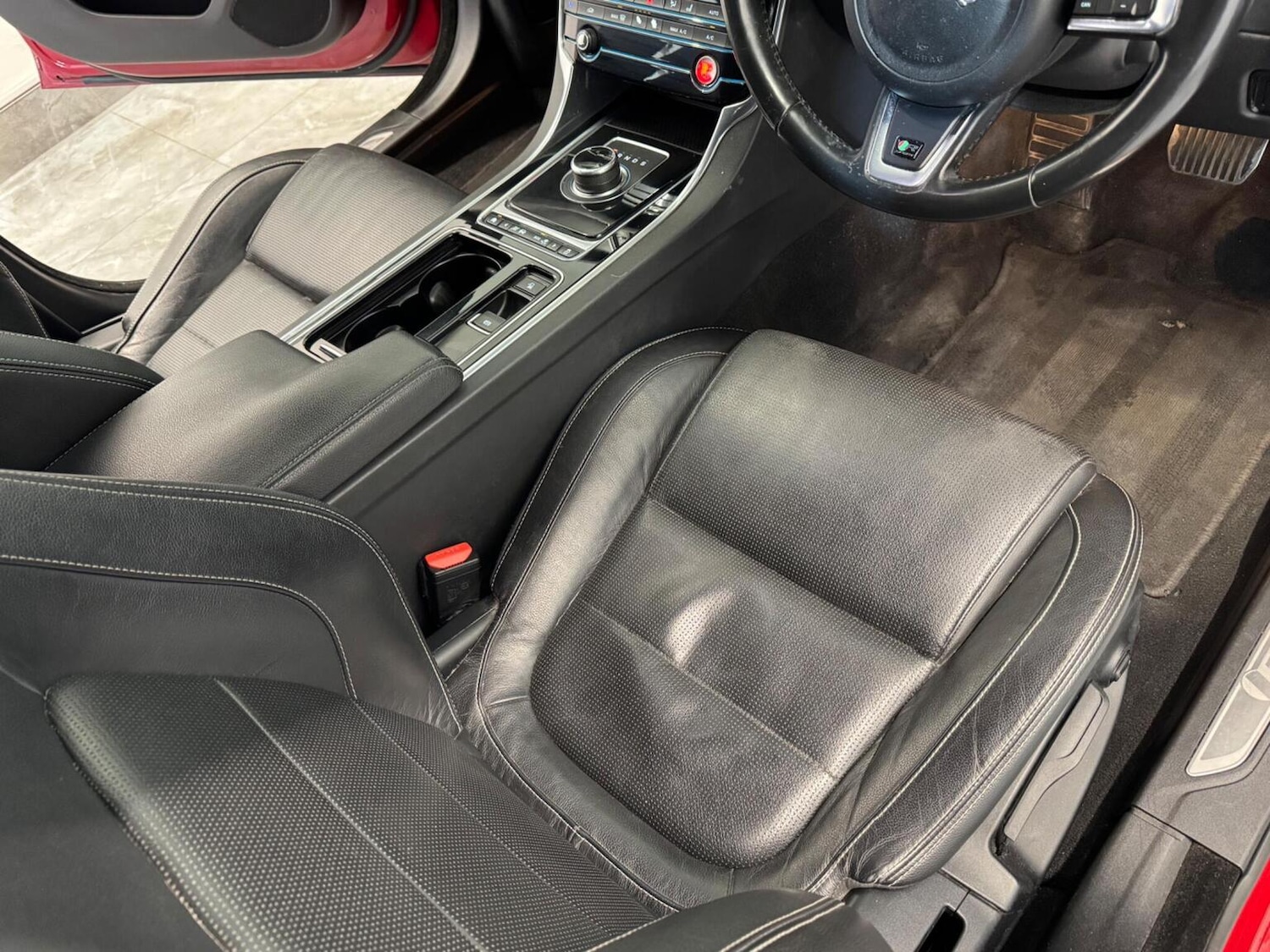 Used Jaguar XF 2016 for sale - 77796903: Photo 32