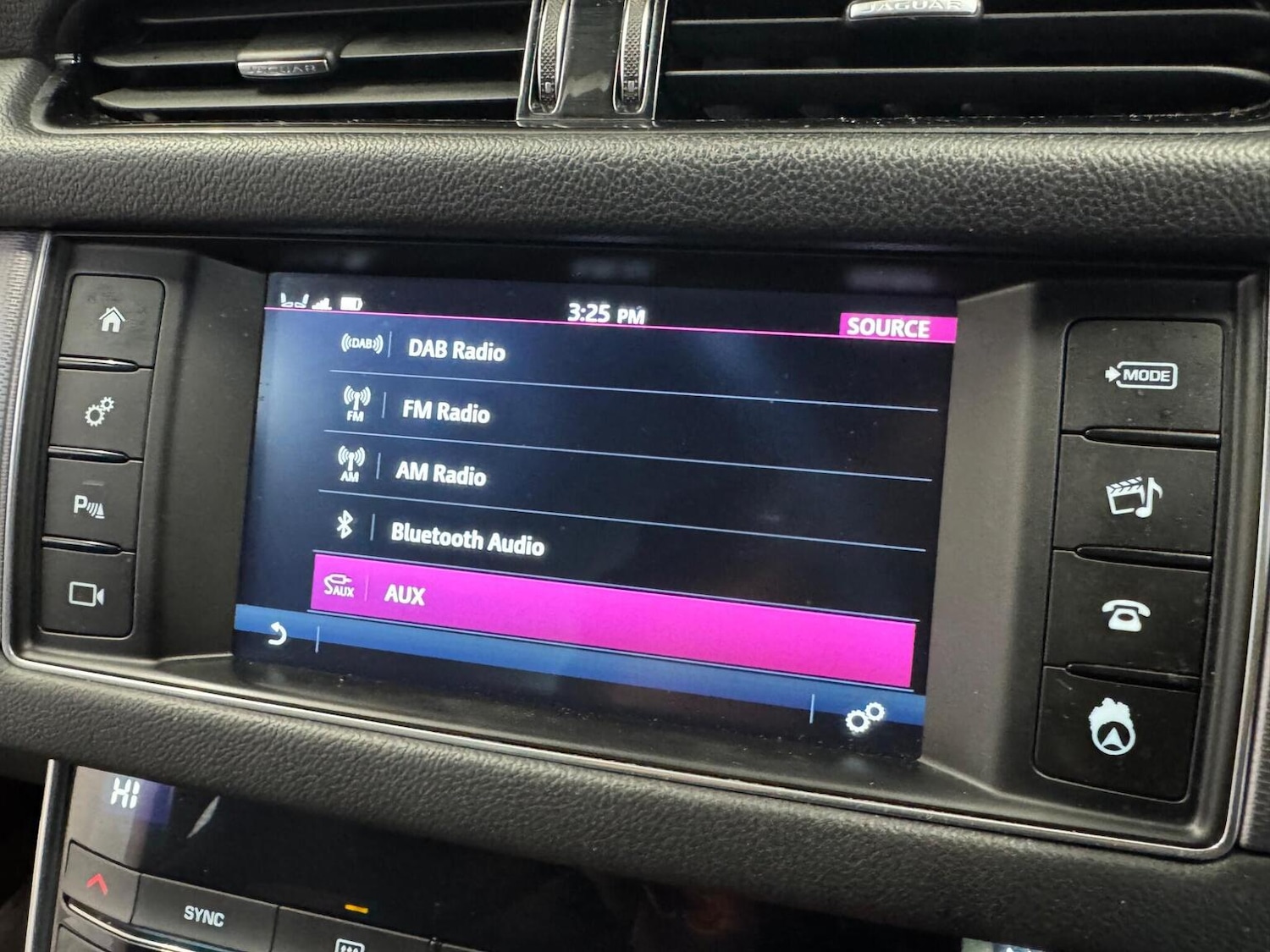 Used Jaguar XF 2016 for sale - 77796903: Photo 43