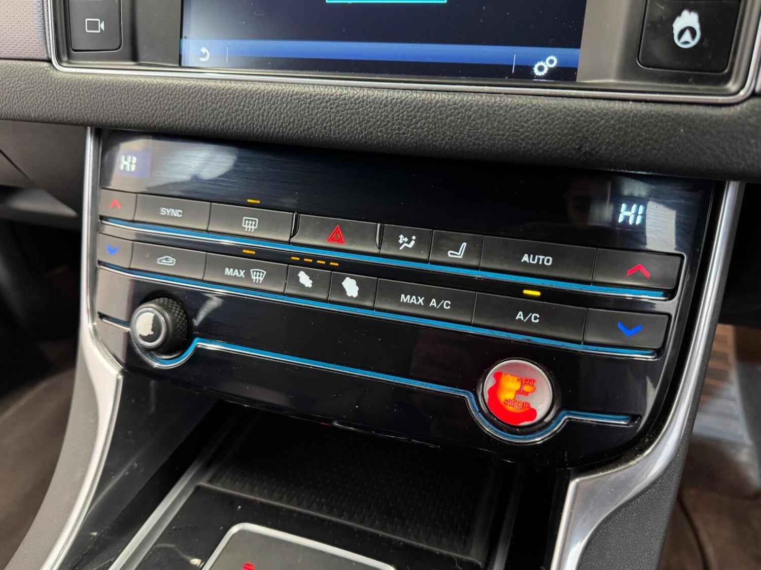 Used Jaguar XF 2016 for sale - 77796903: Photo 46